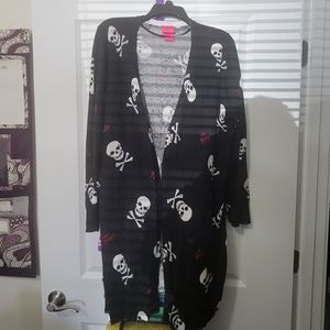 Torrid Betsey Johnson Black Skulls Cardigan Sweater Size 2